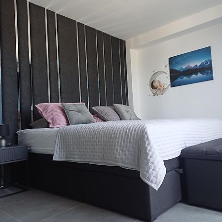 Luxury Villa Noemi Ražanac Extérieur photo