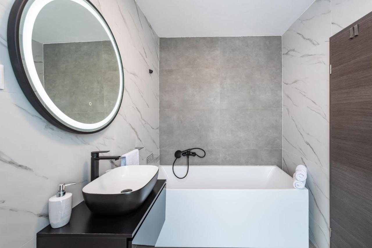 Luxury Villa Noemi Ražanac Extérieur photo