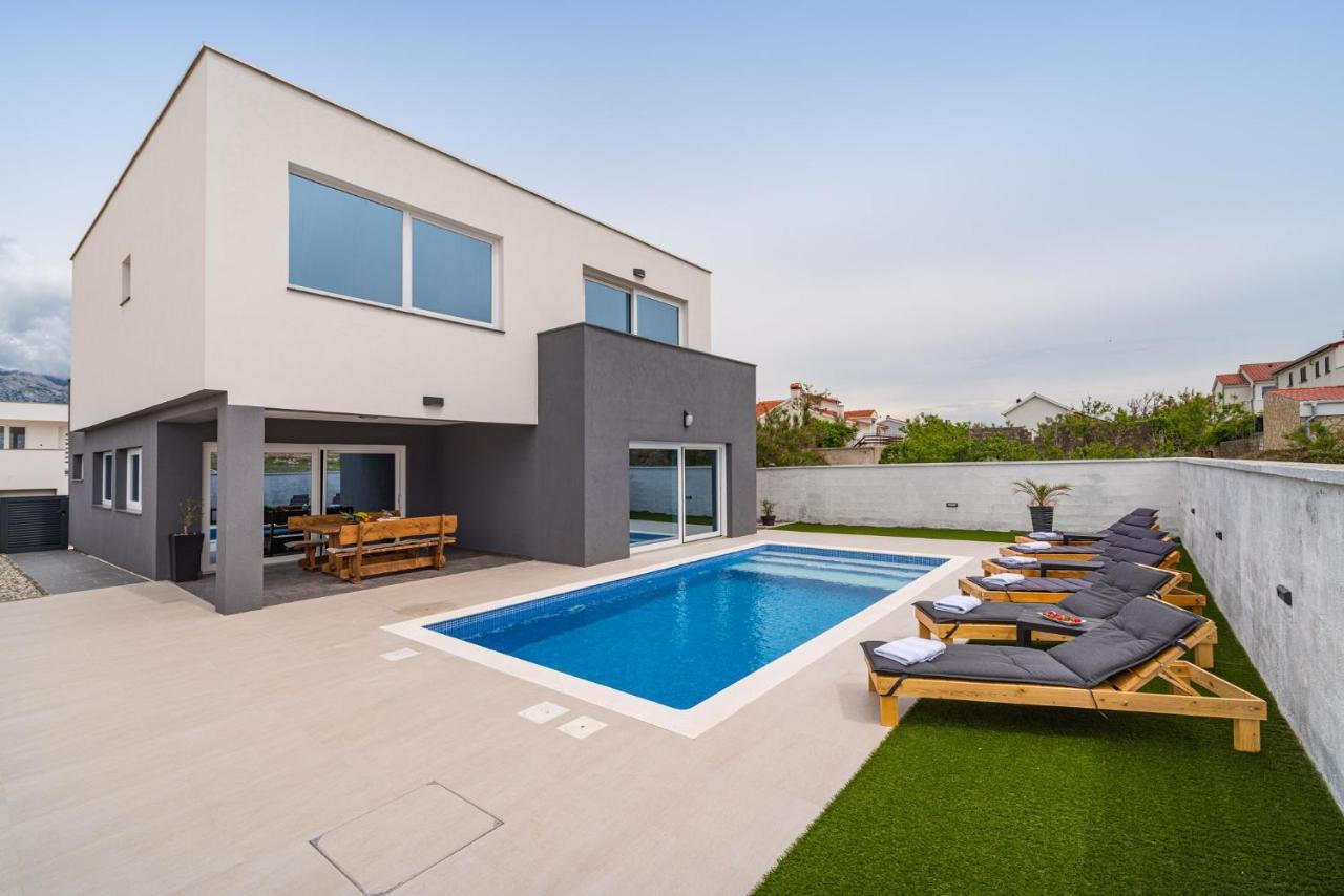 Luxury Villa Noemi Ražanac Extérieur photo