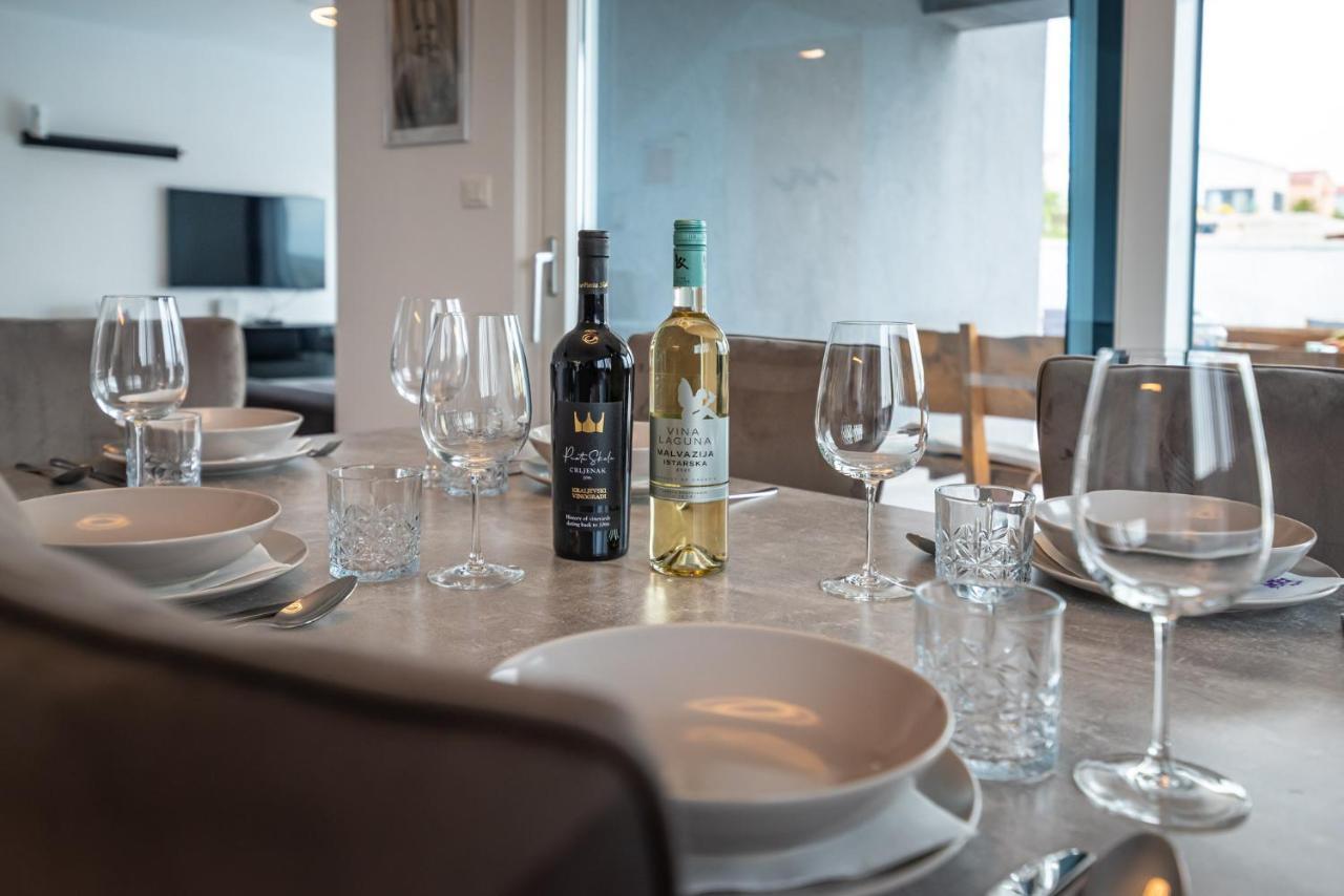 Luxury Villa Noemi Ražanac Extérieur photo