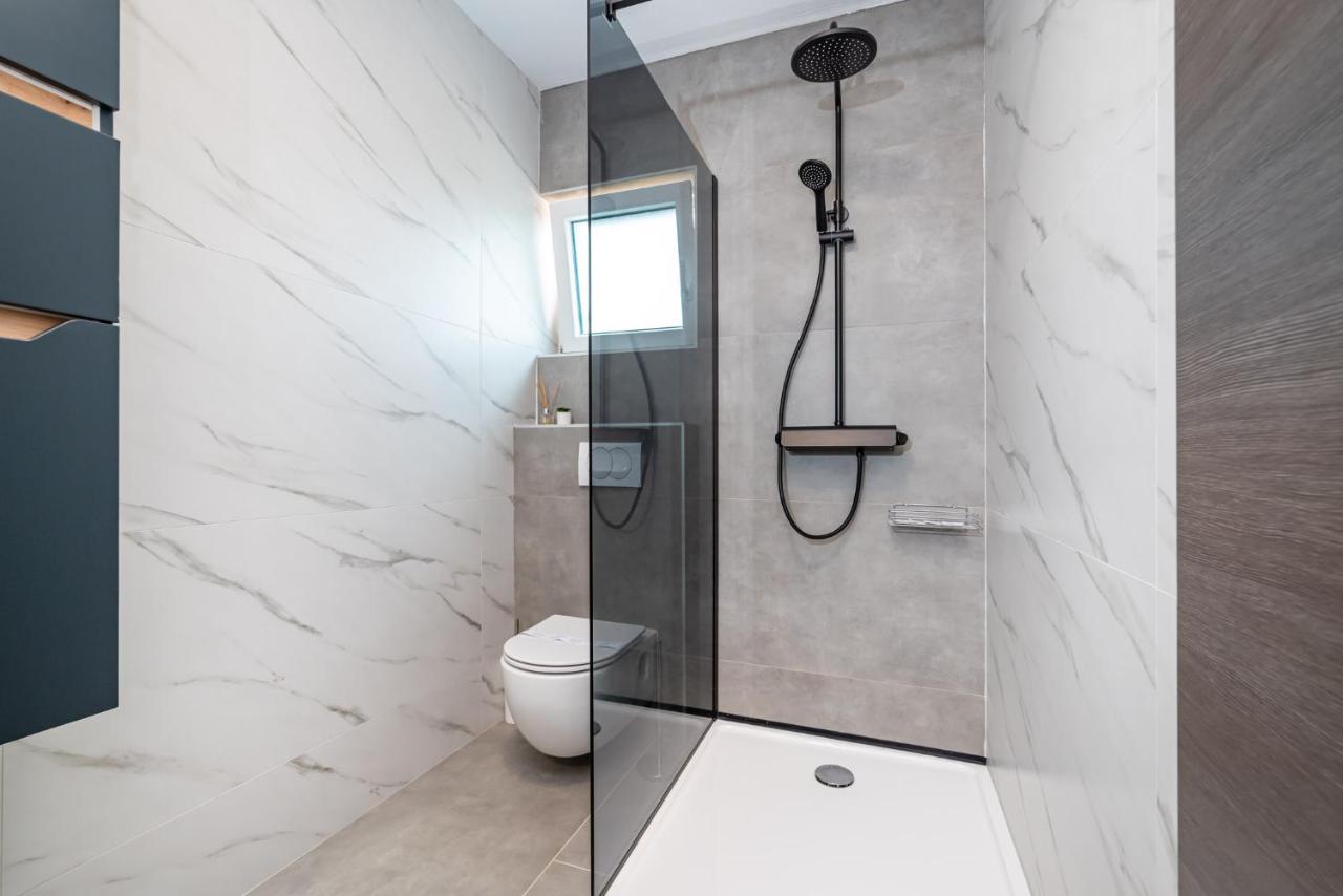 Luxury Villa Noemi Ražanac Extérieur photo
