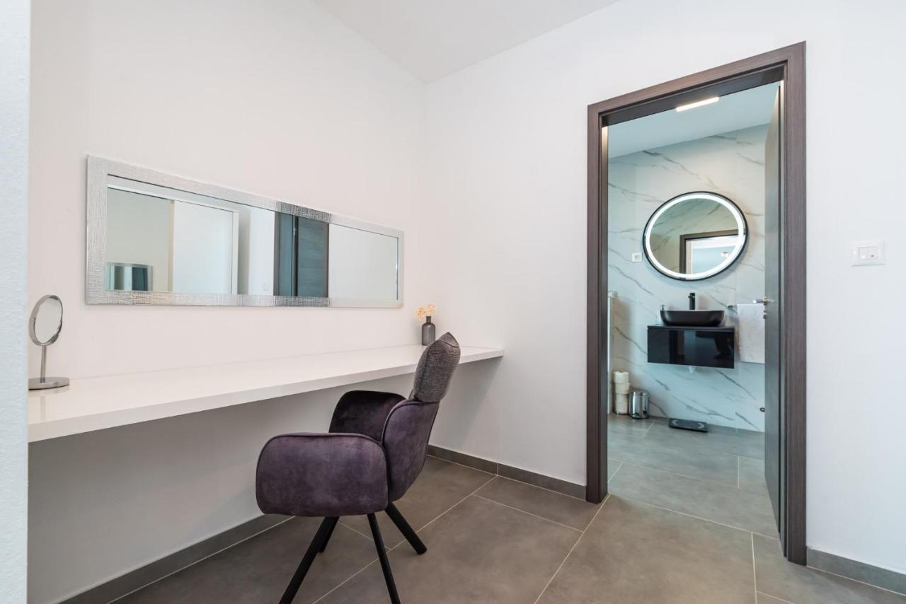 Luxury Villa Noemi Ražanac Extérieur photo